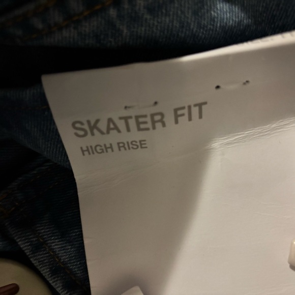 Blue Cargo Women Jeans - Picture 3 of 4